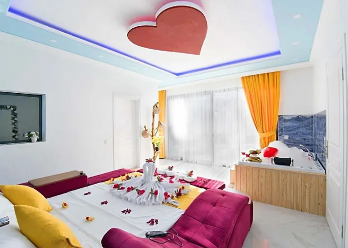 Villa Elif Uezuemlue Kaş